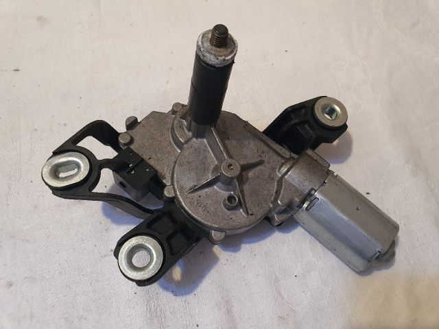 bontott VW GOLF VI Hátsó Ablaktörlő Motor