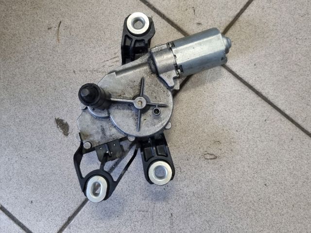 bontott VW GOLF VI Hátsó Ablaktörlő Motor