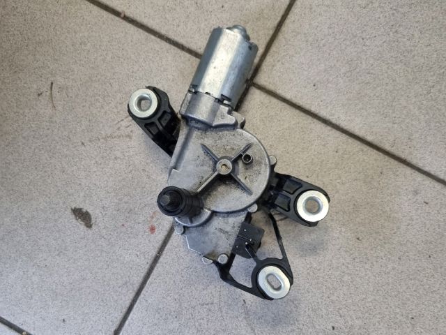 bontott VW GOLF VI Hátsó Ablaktörlő Motor