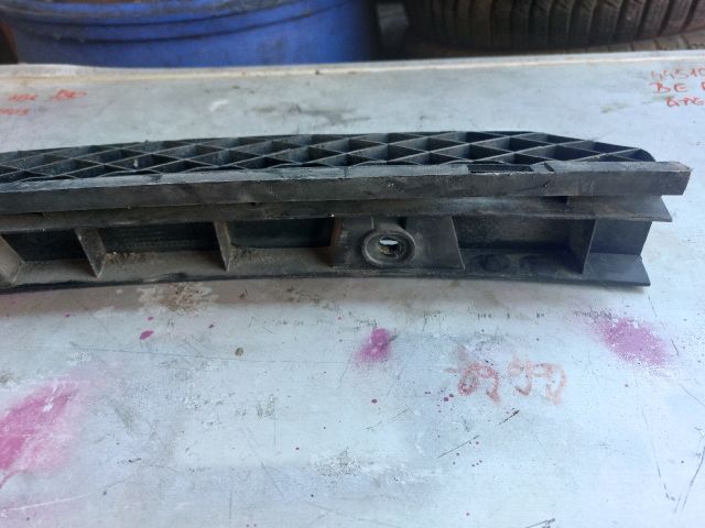 bontott VW GOLF VI Hátsó középső Lökhárító Tartó (Műanyag)