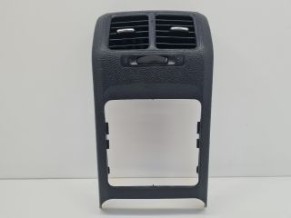 bontott VW GOLF VI Hátsó középső Szellőző