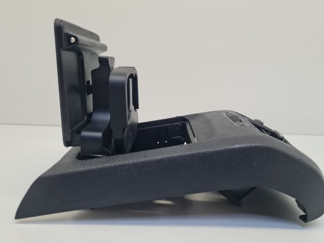 bontott VW GOLF VI Hátsó középső Szellőző