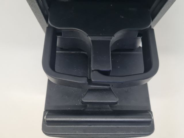 bontott VW GOLF VI Hátsó középső Szellőző