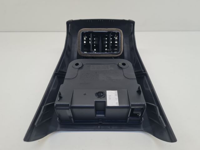 bontott VW GOLF VI Hátsó középső Szellőző