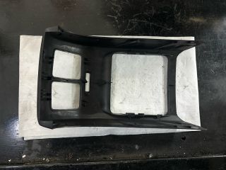 bontott VW GOLF VI Hátsó középső Szellőző