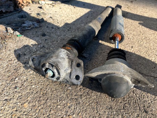 bontott VW GOLF VI Hátsó Lengéscsillapító Pár