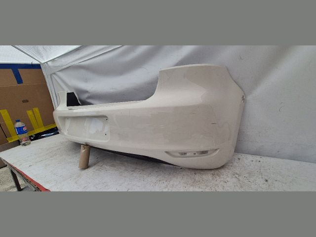 bontott VW GOLF VI Hátsó Lökhárító (Üresen)