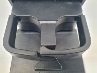 bontott VW GOLF VI Hátsó Pohártartó