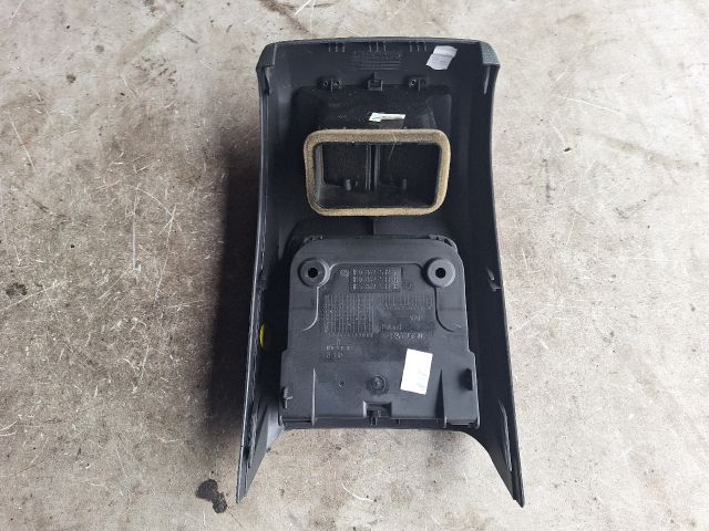 bontott VW GOLF VI Hátsó Pohártartó