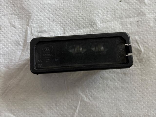 bontott VW GOLF VI Hátsó Rendszámtábla Világítás