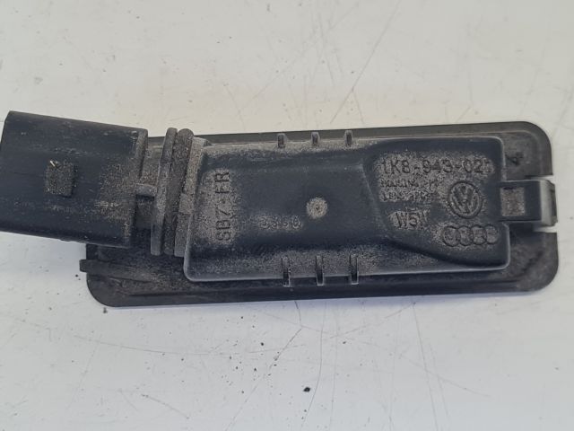 bontott VW GOLF VI Hátsó Rendszámtábla Világítás