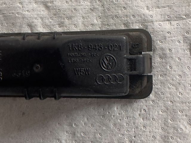 bontott VW GOLF VI Hátsó Rendszámtábla Világítás