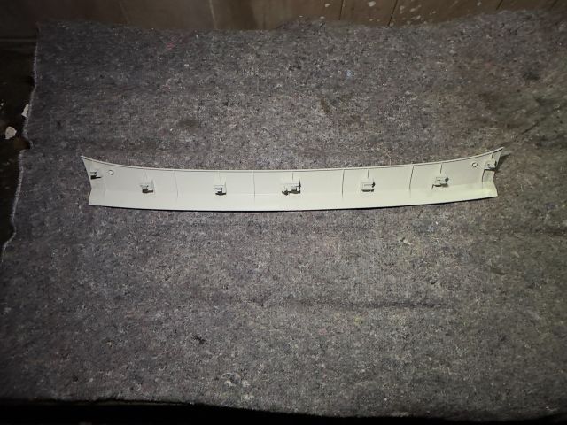 bontott VW GOLF VI Hátsó Tetőkárpit Takarófedél