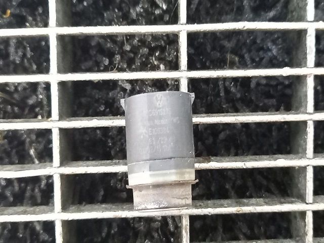 bontott VW GOLF VI Hátsó Tolatóradar Fej