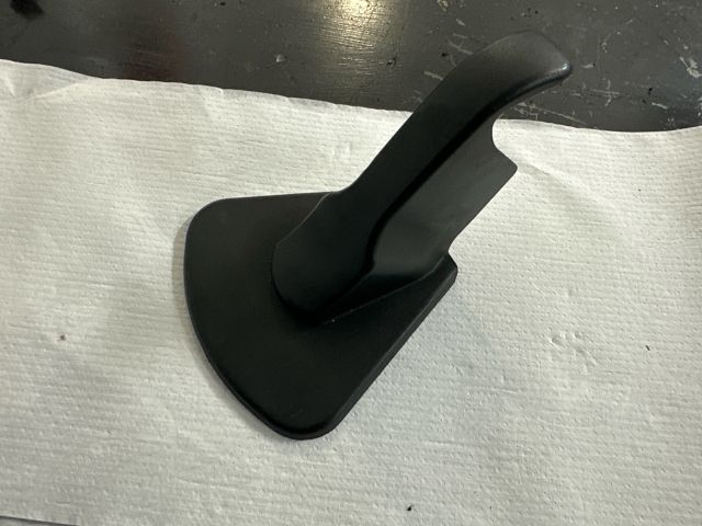 bontott VW GOLF VI Hátsó Ülés Rögzítő