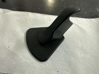 bontott VW GOLF VI Hátsó Ülés Rögzítő