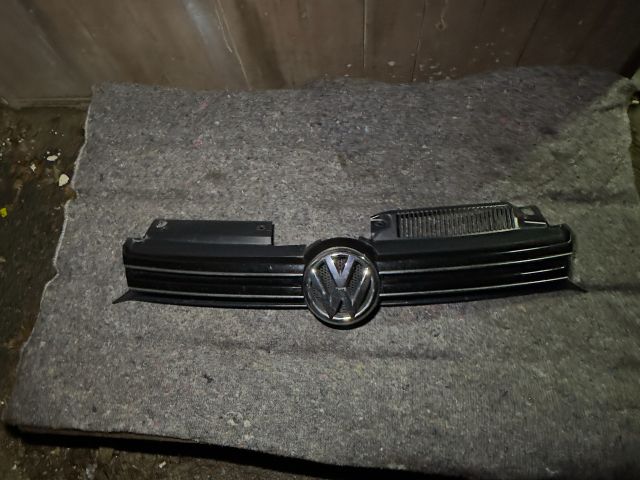 bontott VW GOLF VI Hűtőrács