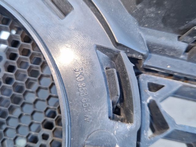 bontott VW GOLF VI Hűtőrács