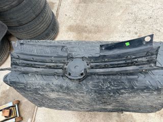 bontott VW GOLF VI Hűtőrács