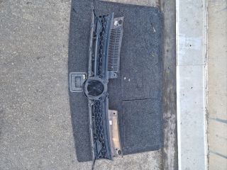 bontott VW GOLF VI Hűtőrács