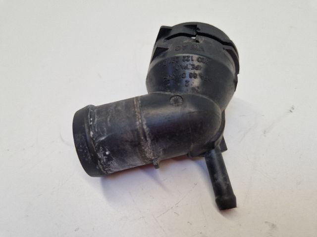 bontott VW GOLF VI Hűtővíz Elosztó Cső