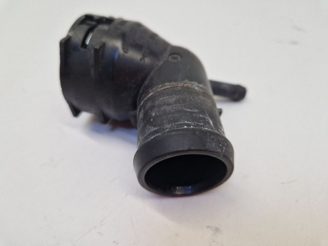 bontott VW GOLF VI Hűtővíz Elosztó Cső