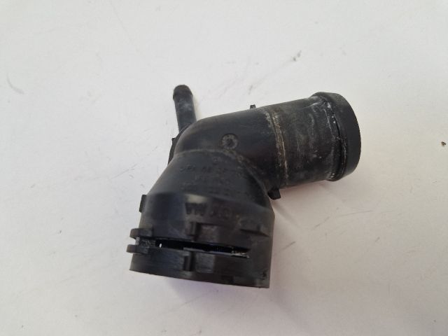 bontott VW GOLF VI Hűtővíz Elosztó Cső