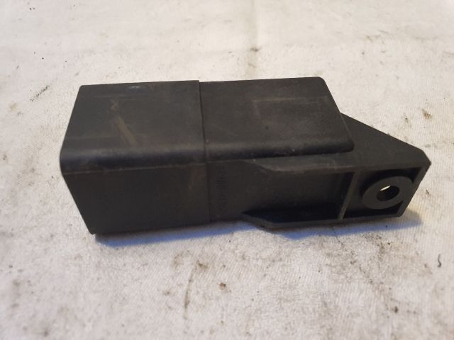 bontott VW GOLF VI Izzító Relé