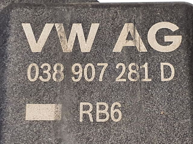 bontott VW GOLF VI Izzító Relé