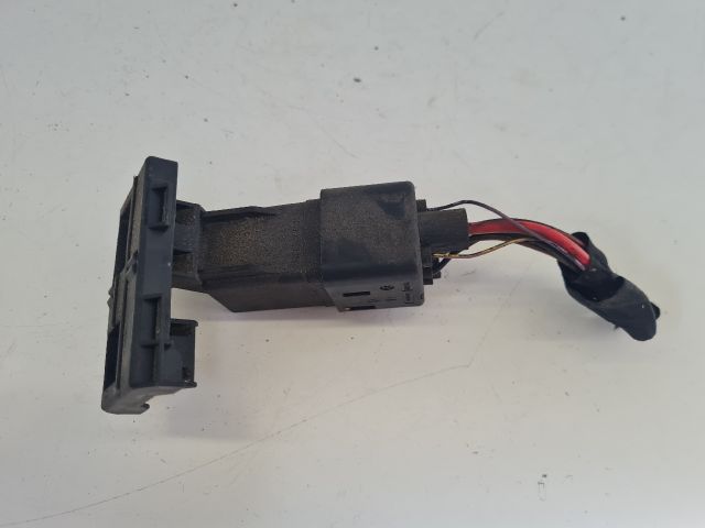 bontott VW GOLF VI Izzító Relé