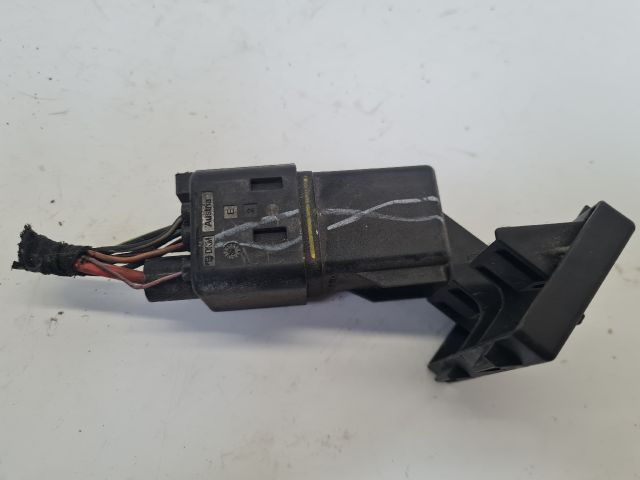 bontott VW GOLF VI Izzító Relé