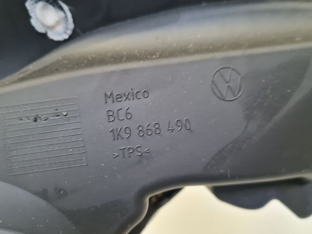 bontott VW GOLF VI Jobb A Oszlop Hangszóró Burkolat