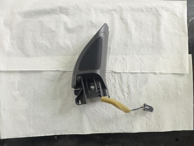 bontott VW GOLF VI Jobb A Oszlop Hangszóró