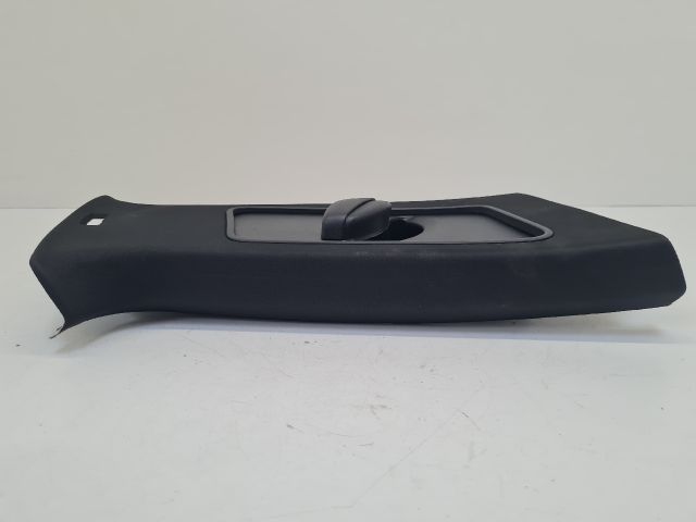 bontott VW GOLF VI Jobb B Oszlop Burkolat