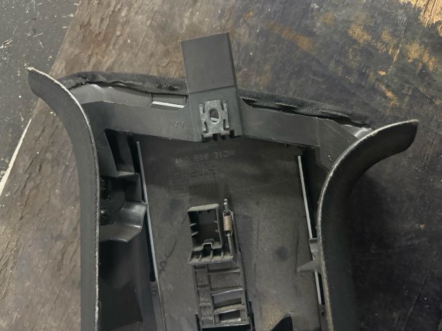 bontott VW GOLF VI Jobb B Oszlop Burkolat