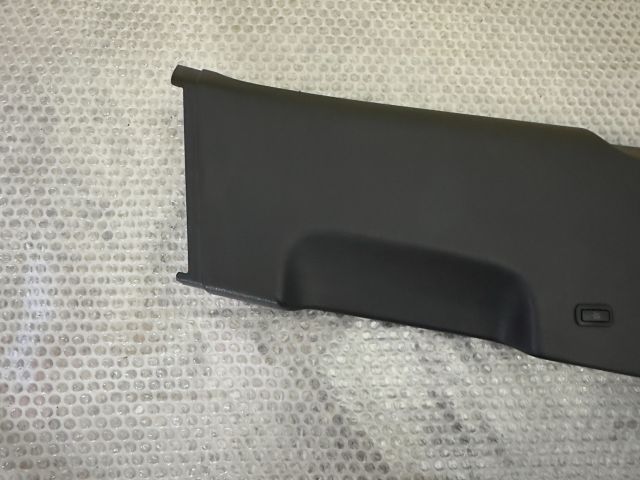 bontott VW GOLF VI Jobb B Oszlop Burkolat