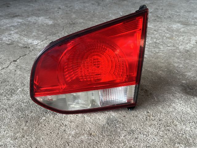 bontott VW GOLF VI Jobb Belső Hátsó Lámpa