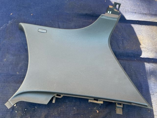 bontott VW GOLF VI Jobb C Oszlop Burkolat