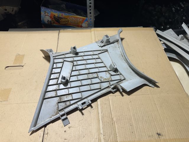 bontott VW GOLF VI Jobb C Oszlop Burkolat