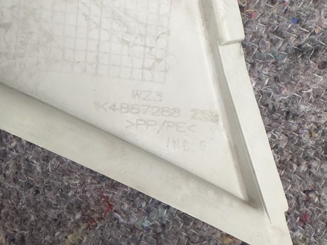 bontott VW GOLF VI Jobb C Oszlop Burkolat