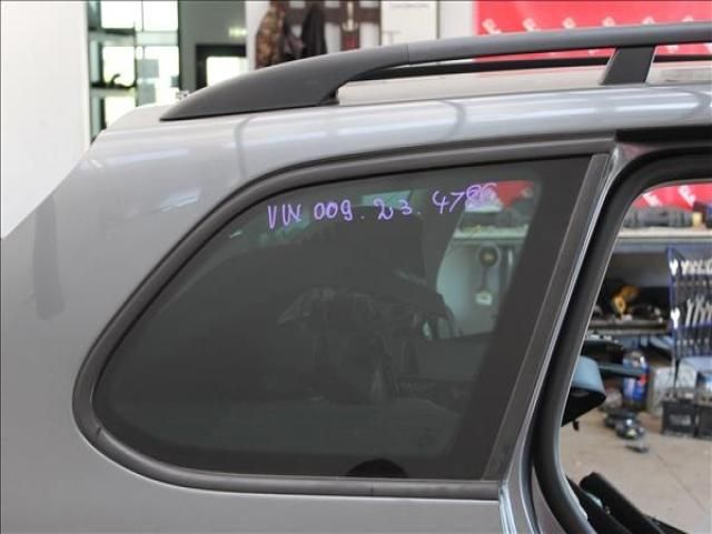 bontott VW GOLF VI Jobb C Oszlop Oldalablak Üveg