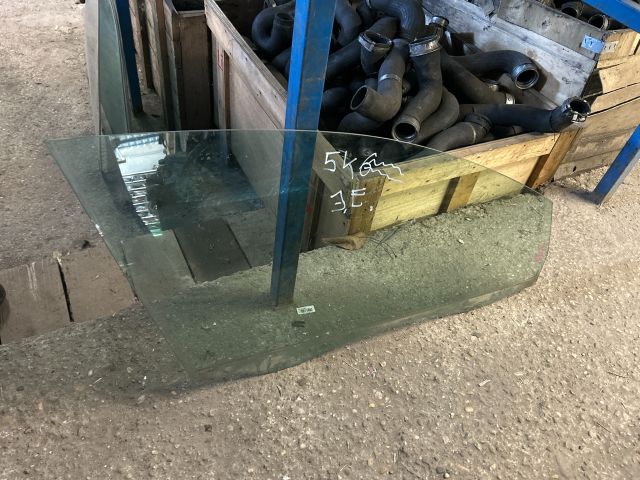 bontott VW GOLF VI Jobb első Ablak