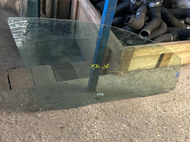 bontott VW GOLF VI Jobb első Ablak