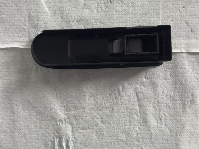 bontott VW GOLF VI Jobb első Ablakemelő Kapcsoló Keret