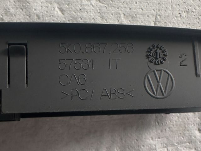 bontott VW GOLF VI Jobb első Ablakemelő Kapcsoló Keret