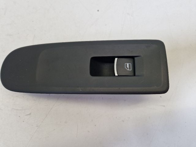 bontott VW GOLF VI Jobb első Ablakemelő Kapcsoló