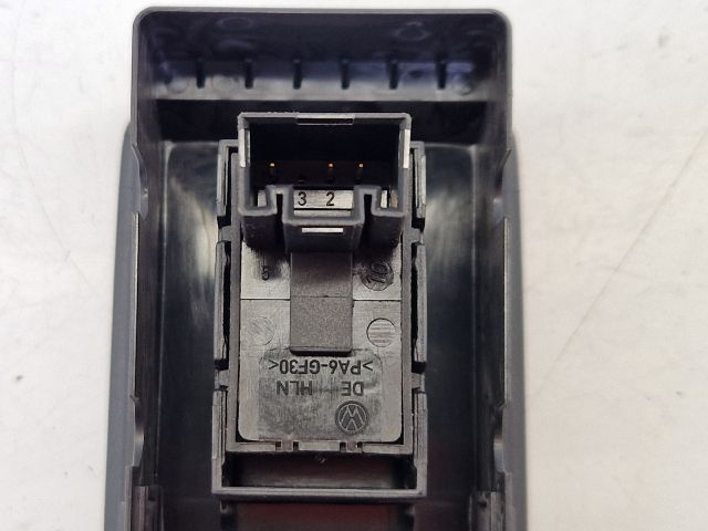 bontott VW GOLF VI Jobb első Ablakemelő Kapcsoló