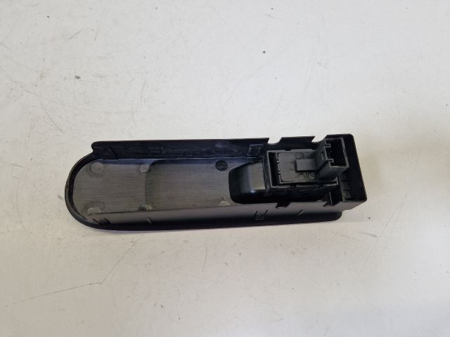 bontott VW GOLF VI Jobb első Ablakemelő Kapcsoló