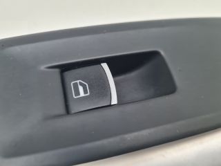 bontott VW GOLF VI Jobb első Ablakemelő Kapcsoló
