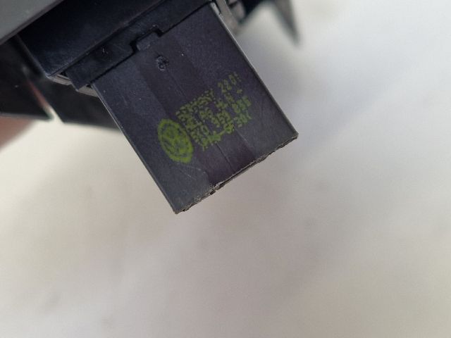 bontott VW GOLF VI Jobb első Ablakemelő Kapcsoló